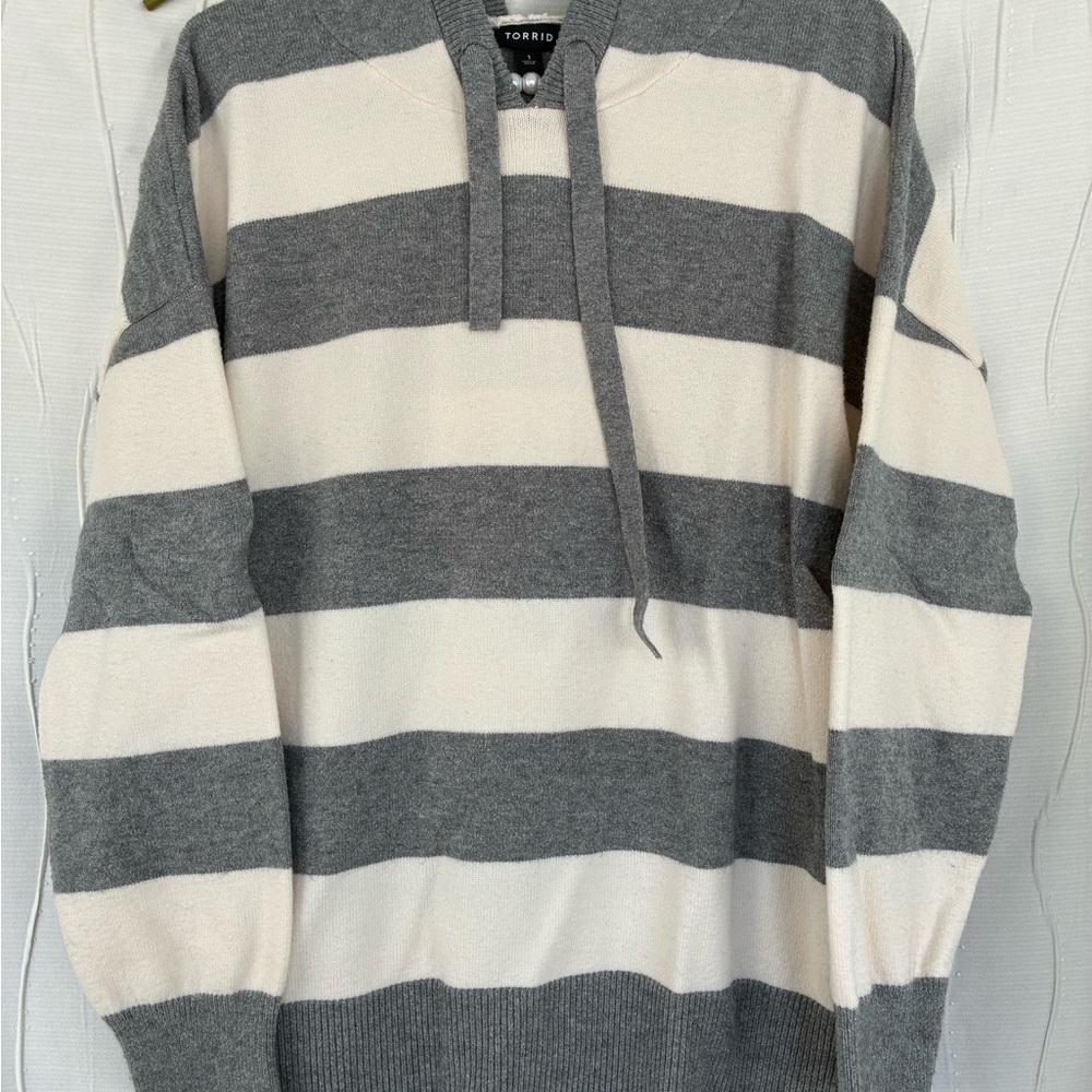 Torrid Gray and Cream Knit Hoodie